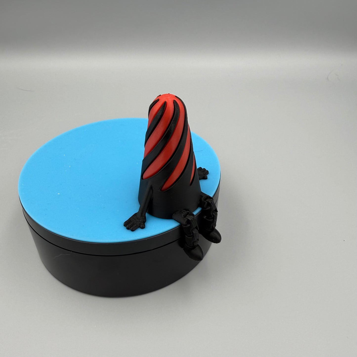 3D Printed Passthrough Fidget Buddy - Desk Buddy - Articulating legs - gift - for him - for her - coworkers - office organization - fun